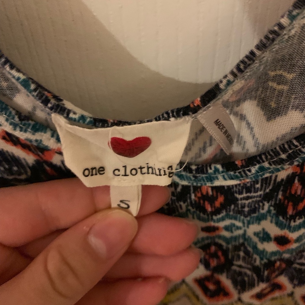 Crop Top! - Picture 2 of 2
